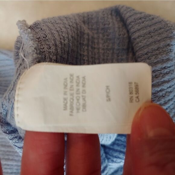 Lucky Brand 3/4 sleeve top in periwinkle small - Picture 9 of 11